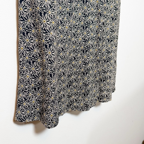 Toad&Co Womens Black Daisy Floral V Neck Short Sleeve Dress Size M Eco Blend - Picture 4 of 15